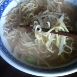 桜海老とイカゲソとモヤシのチャンポン麺